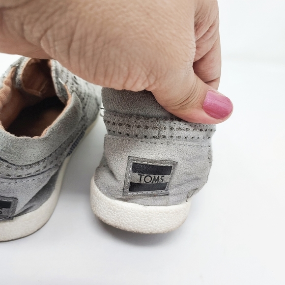 ⭐️5/$20 Tom's Gray High Top Sneakers Size 10 - Picture 8 of 10